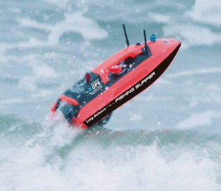 Fishing Surfer RC Boat — image 6
